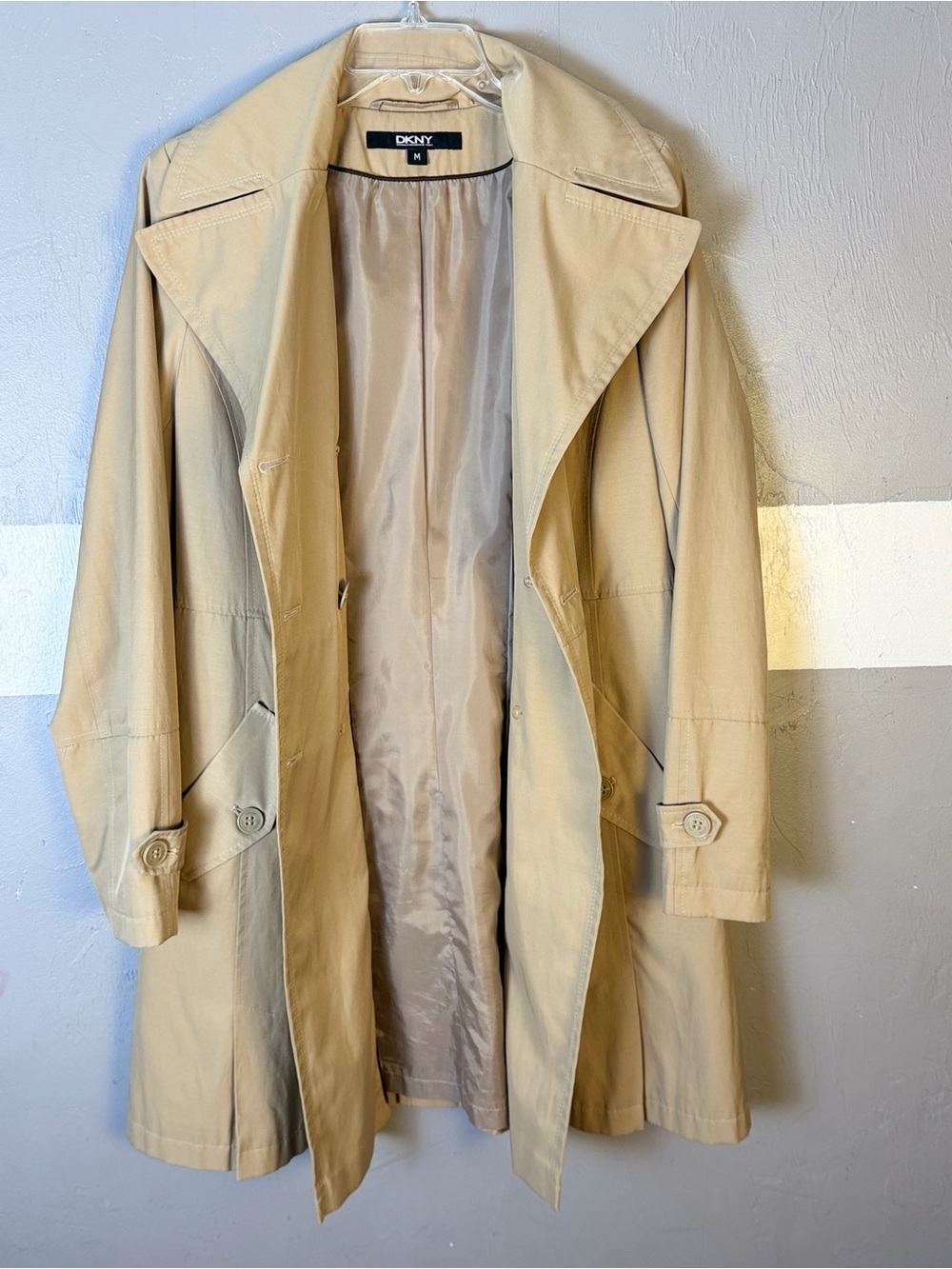 DKNY Kahki Double-Breasted Trench Coat size Medium - Picture 4 of 15